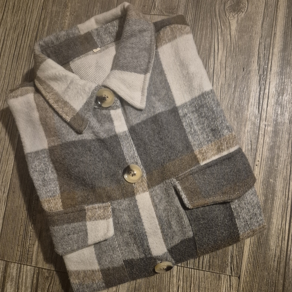 NWOT Long Flannel Button Up Top